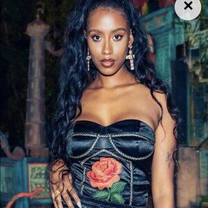 Pretty Little Thing Size L Embroidered Rose Strapless Satin Bodysuit NWT